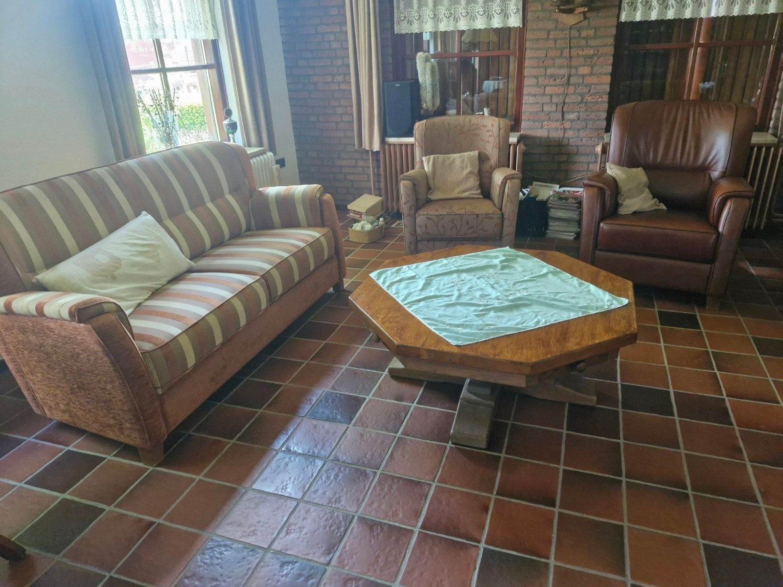 Complete Woonkamerset: Bank, Fauteuils, Eiken Salontafel & T, Ophalen, Gebruikt, Leer