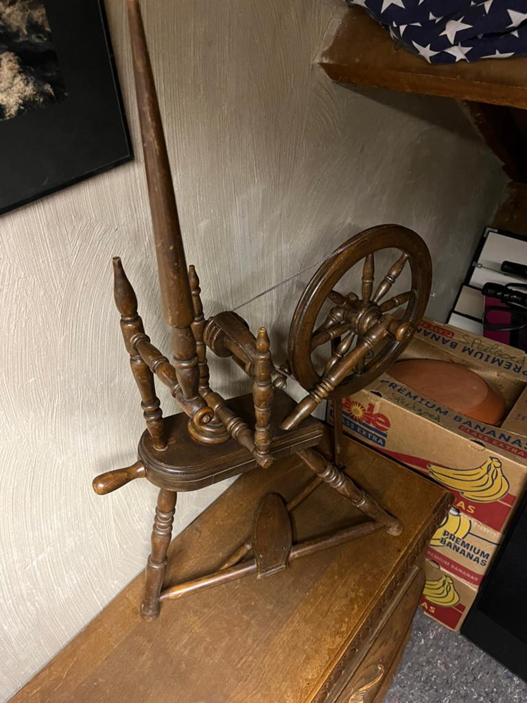 Eiken houten Spinnewiel.( vintage ), Ophalen, Zo goed als nieuw, Spinnewiel