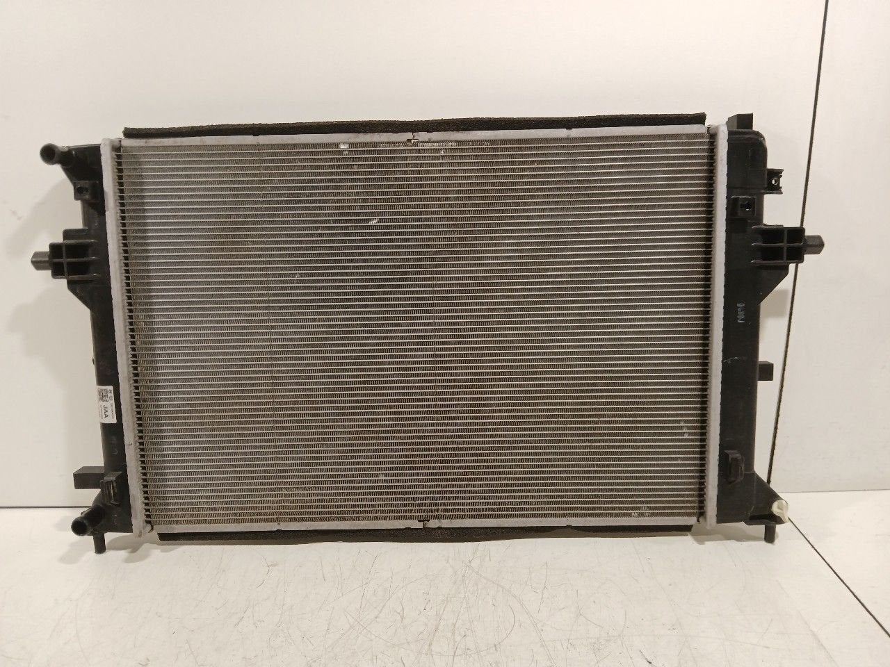 Radiateur Hyundai Kona, Onderdelen@venauto.nl, Van der Ven Autorecycling B.V., Gebruikt, Ettenseweg 76, 4706 PB Roosendaal, The Netherlands