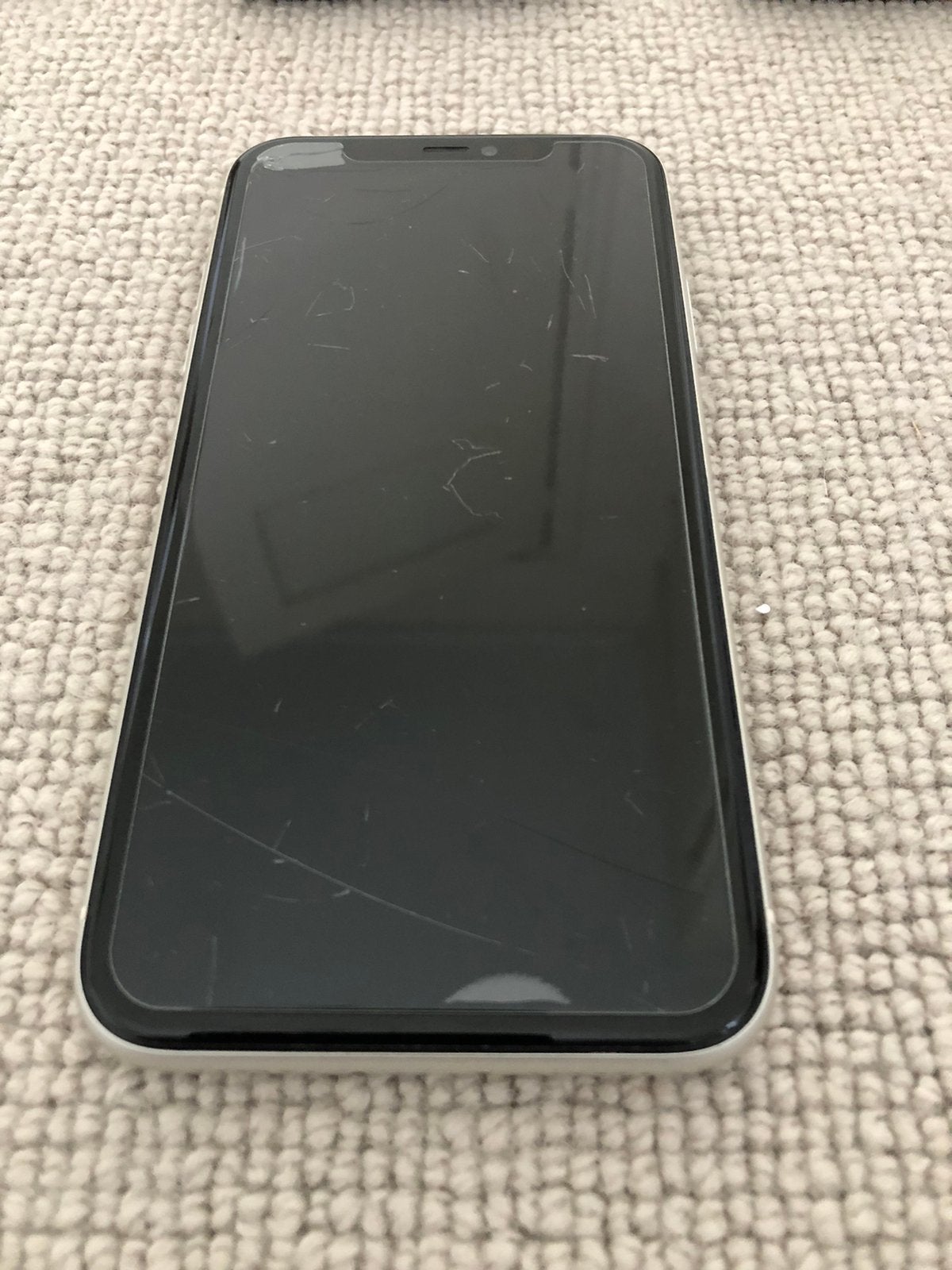 MOOIE IPhone met hoesjes, Telecommunicatie, Ophalen, Wit, 77 %, IPhone 11 Pro