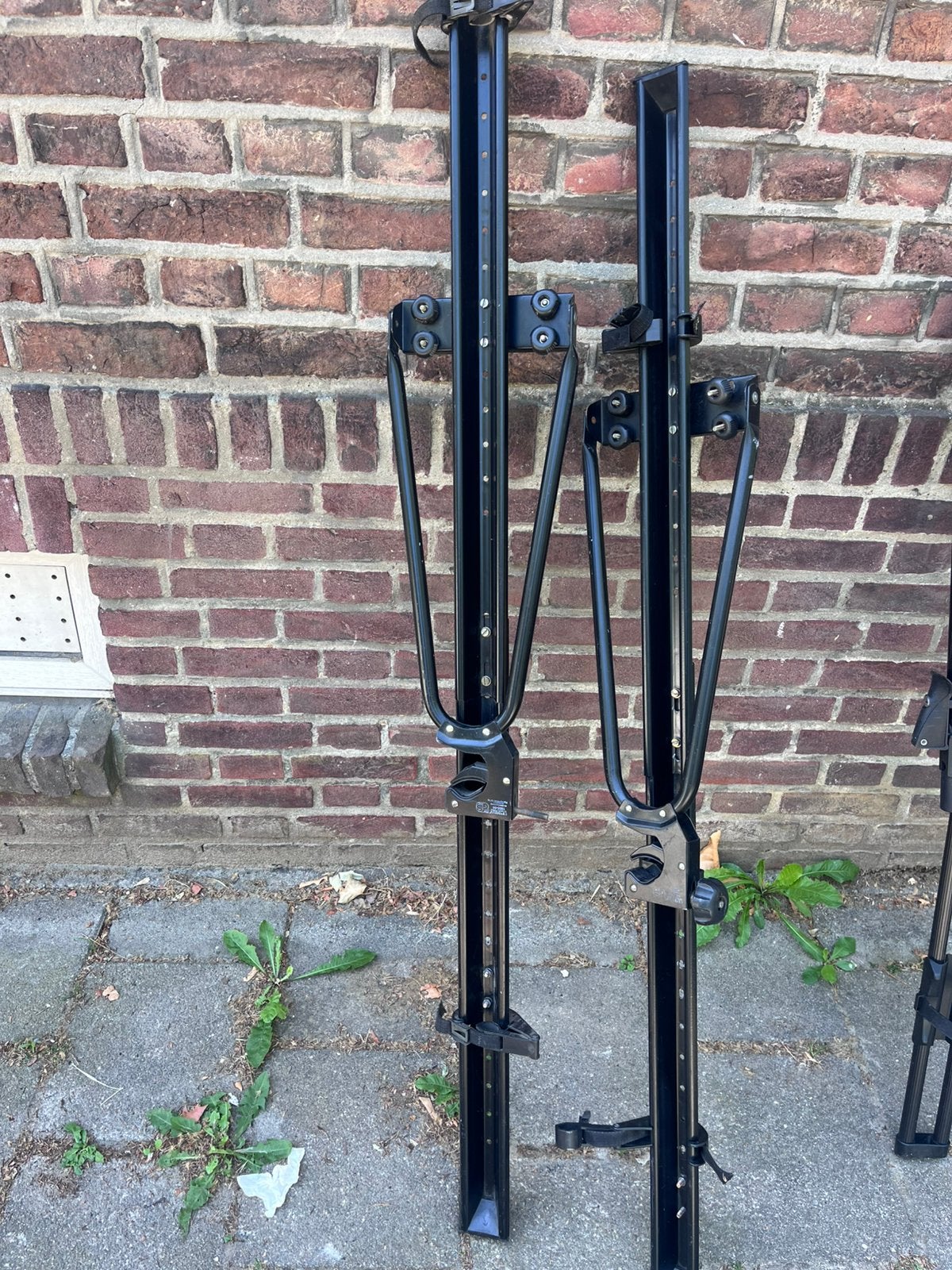 Thule fietsendragers voor dakdragers – set van 2, Muziek en Instrumenten, Standaards, Gebruikt, Ophalen