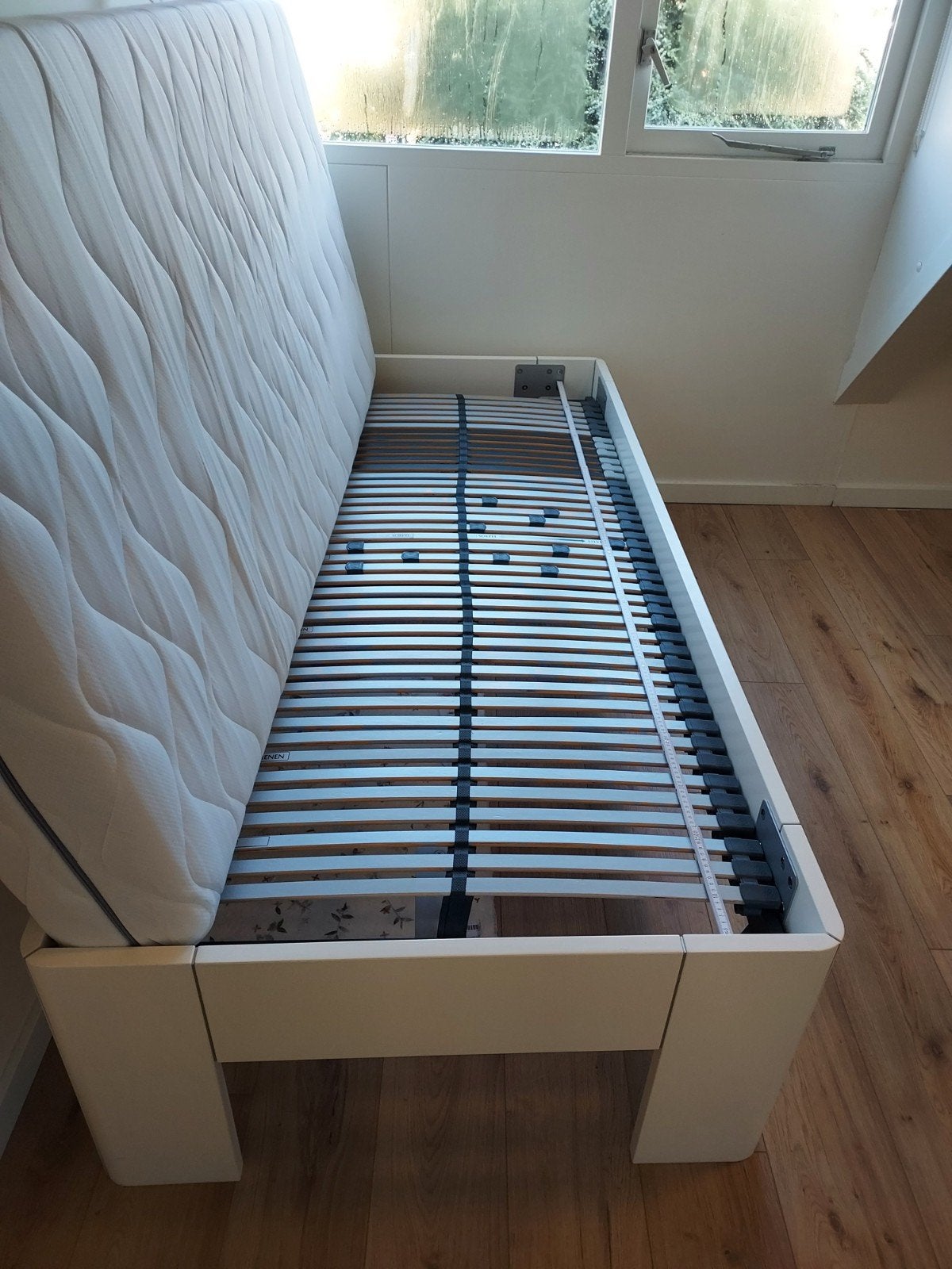 Eenpersoonsbed 200x90 cm met Bossflex lattenbodem, Ophalen, 90 cm, Eenpersoons, Wit