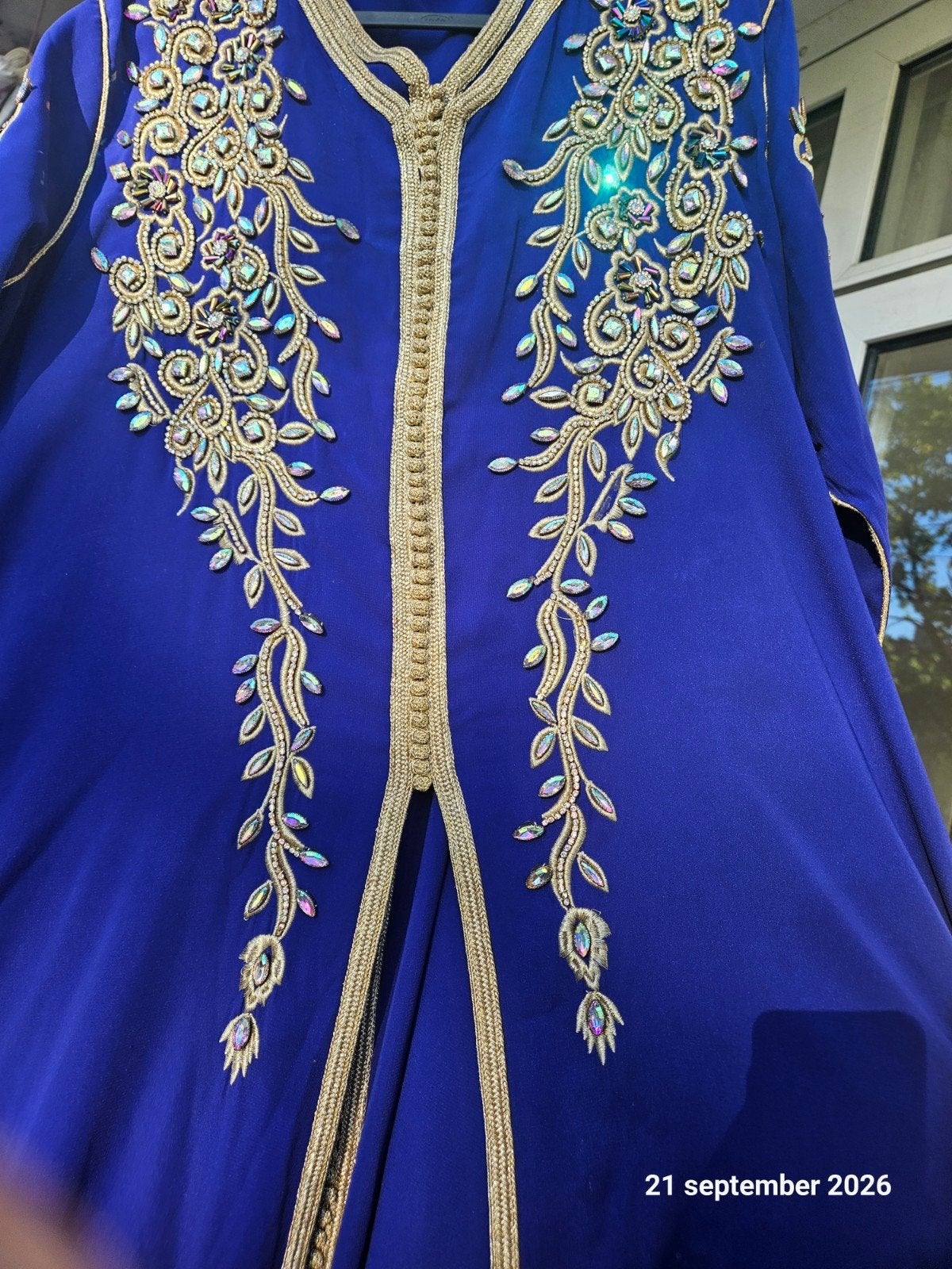 Prachtige blauwe caftan met gouden borduursels, Onbekend, Ophalen of Verzenden, Zo goed als nieuw