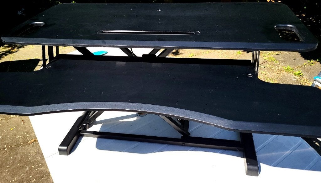 Zit-sta bureau verhoger 80 cm met toetsenbordplateau, zwart, Huis en Inrichting, Ophalen, Gebruikt, 80 cm, In hoogte verstelbaar