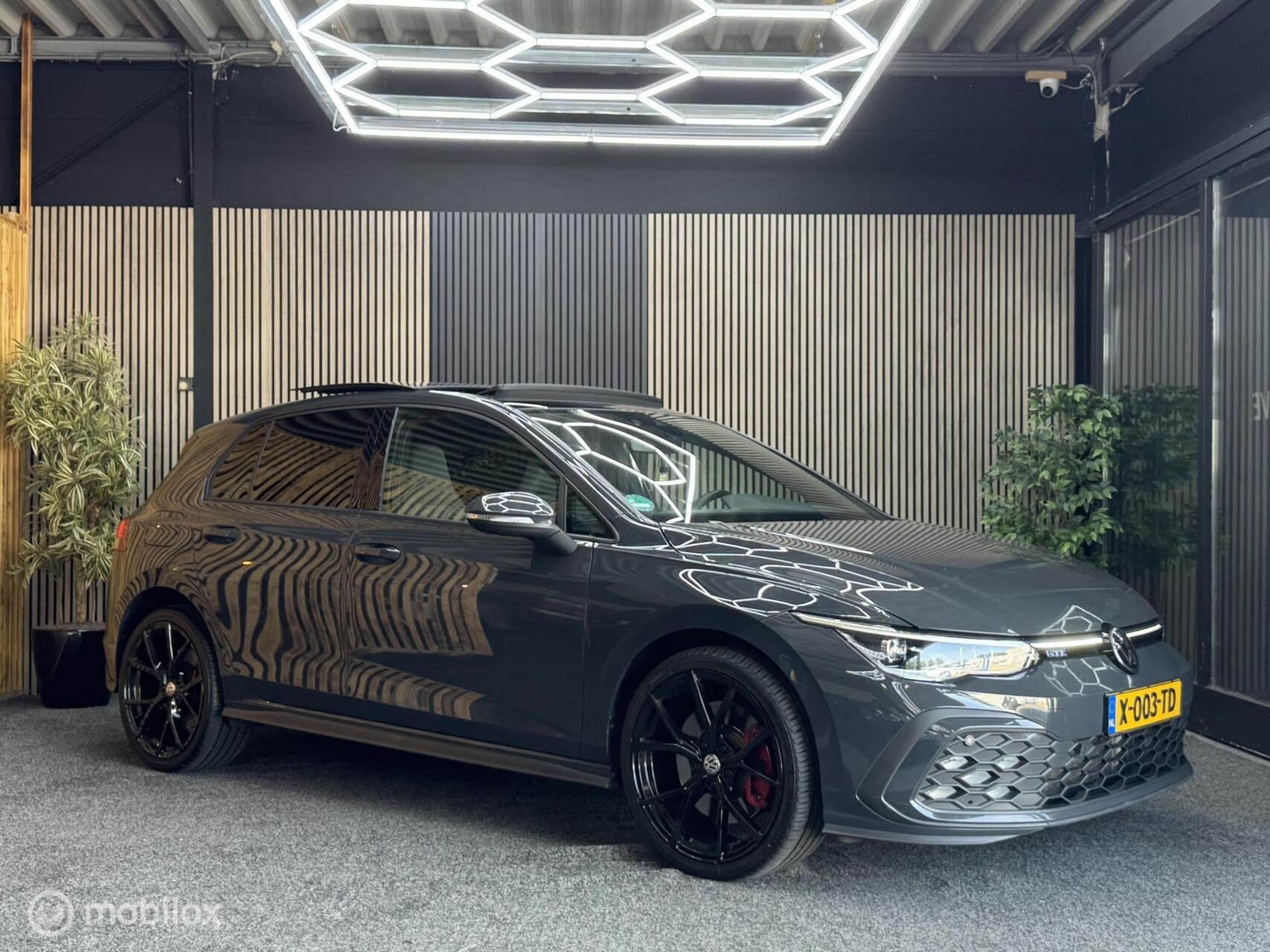 Volkswagen Golf 1.4 eHybrid GTE|Pano|Matrix Led|Cam|Acc, Auto's, Stof, Gebruikt, 4 cilinders, 245 pk