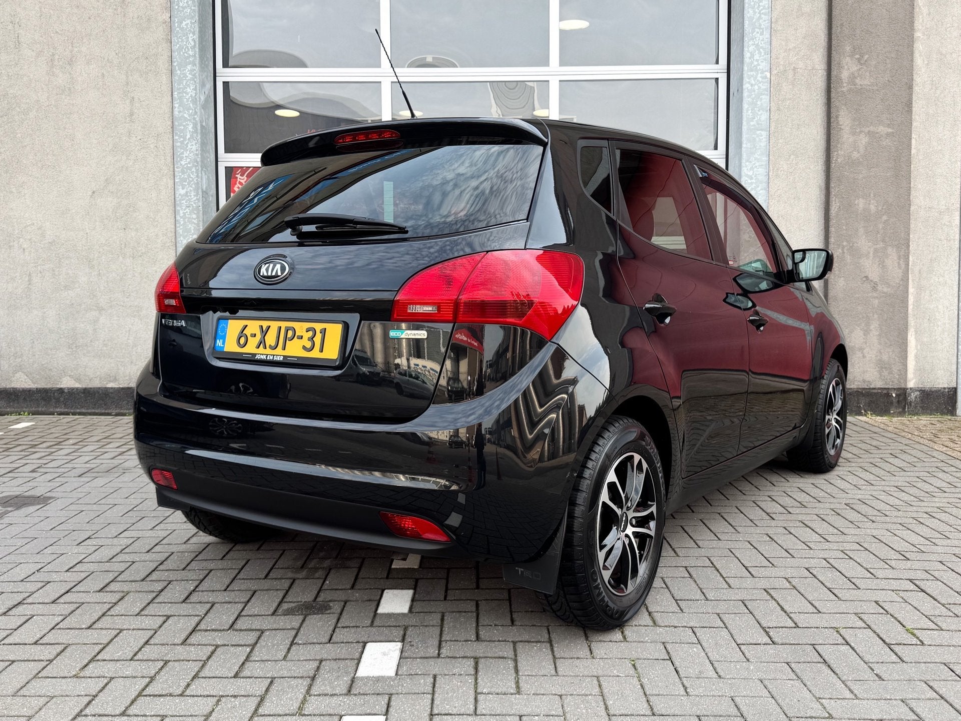 Kia Venga 1.4 CVVT World Cup Edition|Panoramadak|Camera|Navi, Stof, Gebruikt, Zwart, 4 cilinders