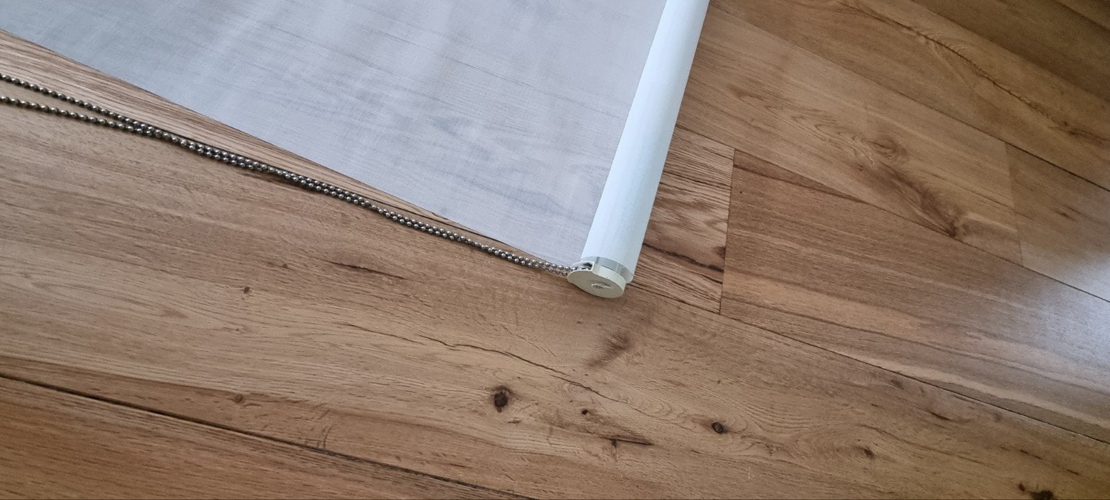 Luxaflex Rolgordijn 236x140 cm met metalen ketting, Ophalen, Wit, Zo goed als nieuw, Rolgordijn