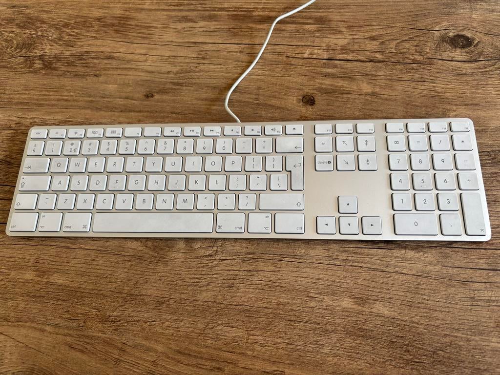 apple toetsenbord en muis, Computers en Software, Apple Macbooks, Gebruikt, Overige modellen, Minder dan 4 GB, Qwerty