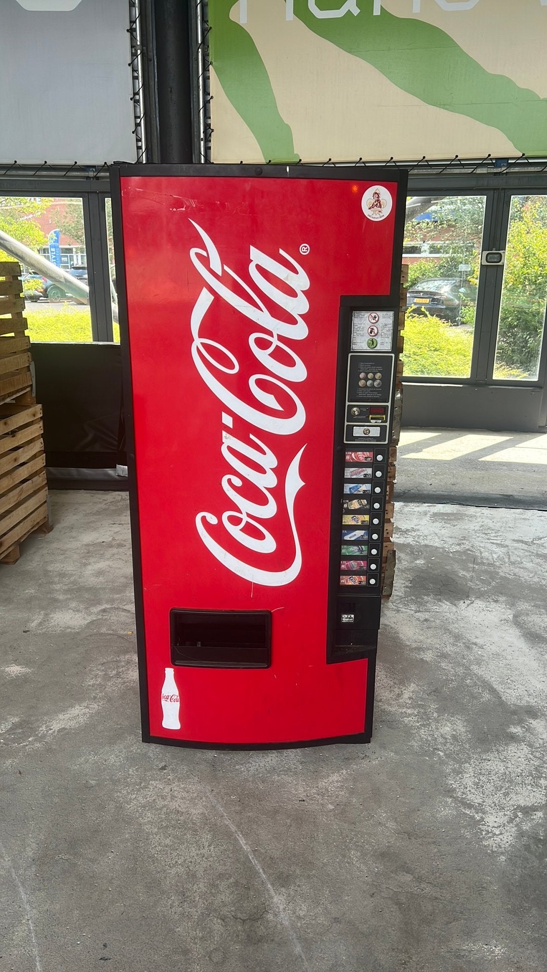 Coca cola vending machine, Witgoed en Apparatuur, Ophalen, Zonder vriesvak, 200 liter of meer, 160 cm of meer