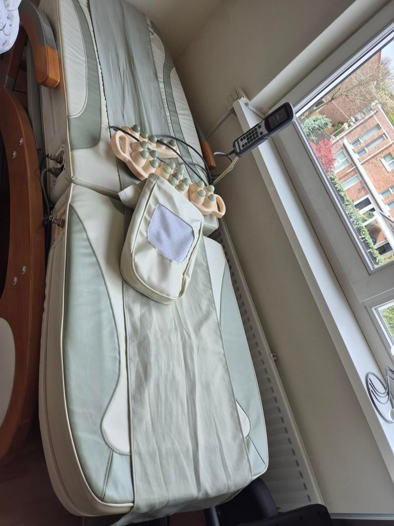 Massagebed met warmte en jaderollers, Sport en Fitness, Massageproducten, Ophalen, Apparaat