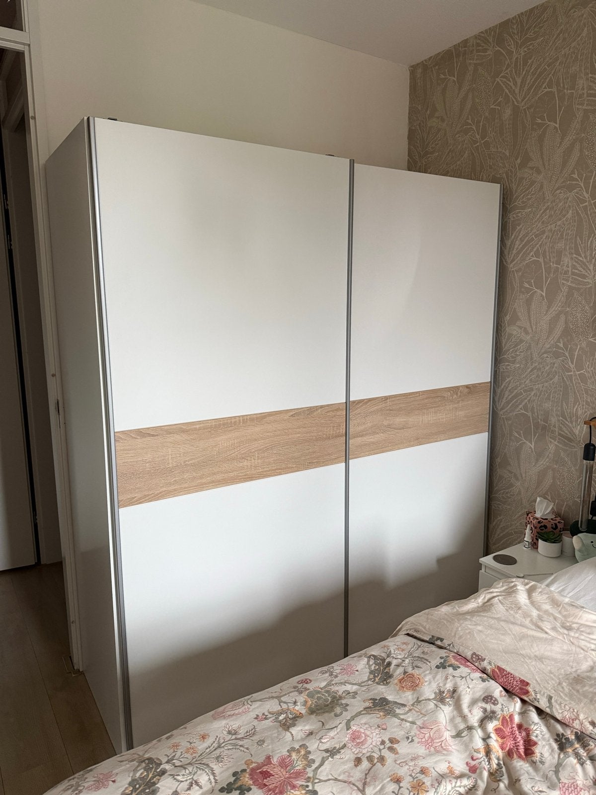 Leen Bakker Schuifdeurkast Genua wit/eikenkleur, Ophalen, Gebruikt, 100 tot 150 cm, 200 cm of meer