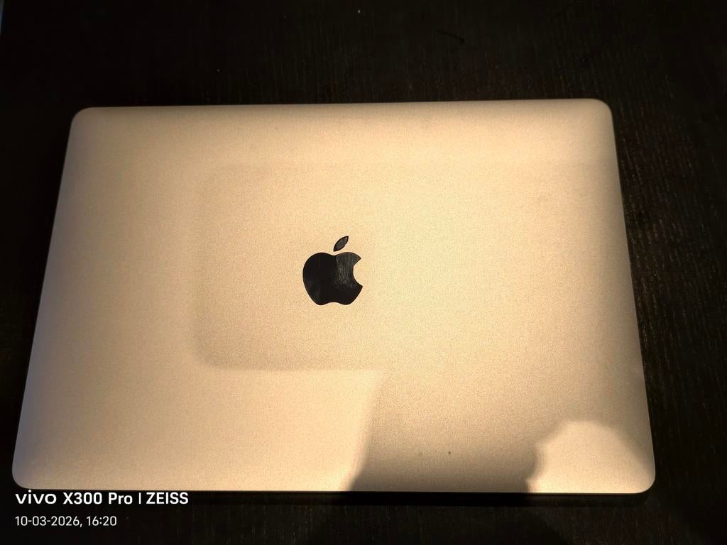 Hele mooie macbook pro model A1706 Montgomery 2016, Computers en Software, Windows Laptops, Ophalen, Zo goed als nieuw, 13 inch