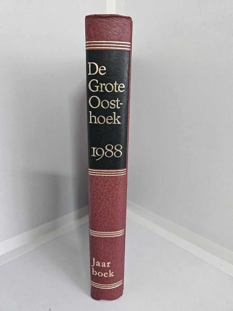 Jaarboek De Grote Oosthoek van het jaar 1988, Nieuw, Diverse auteurs, Ophalen of Verzenden, Wereld
