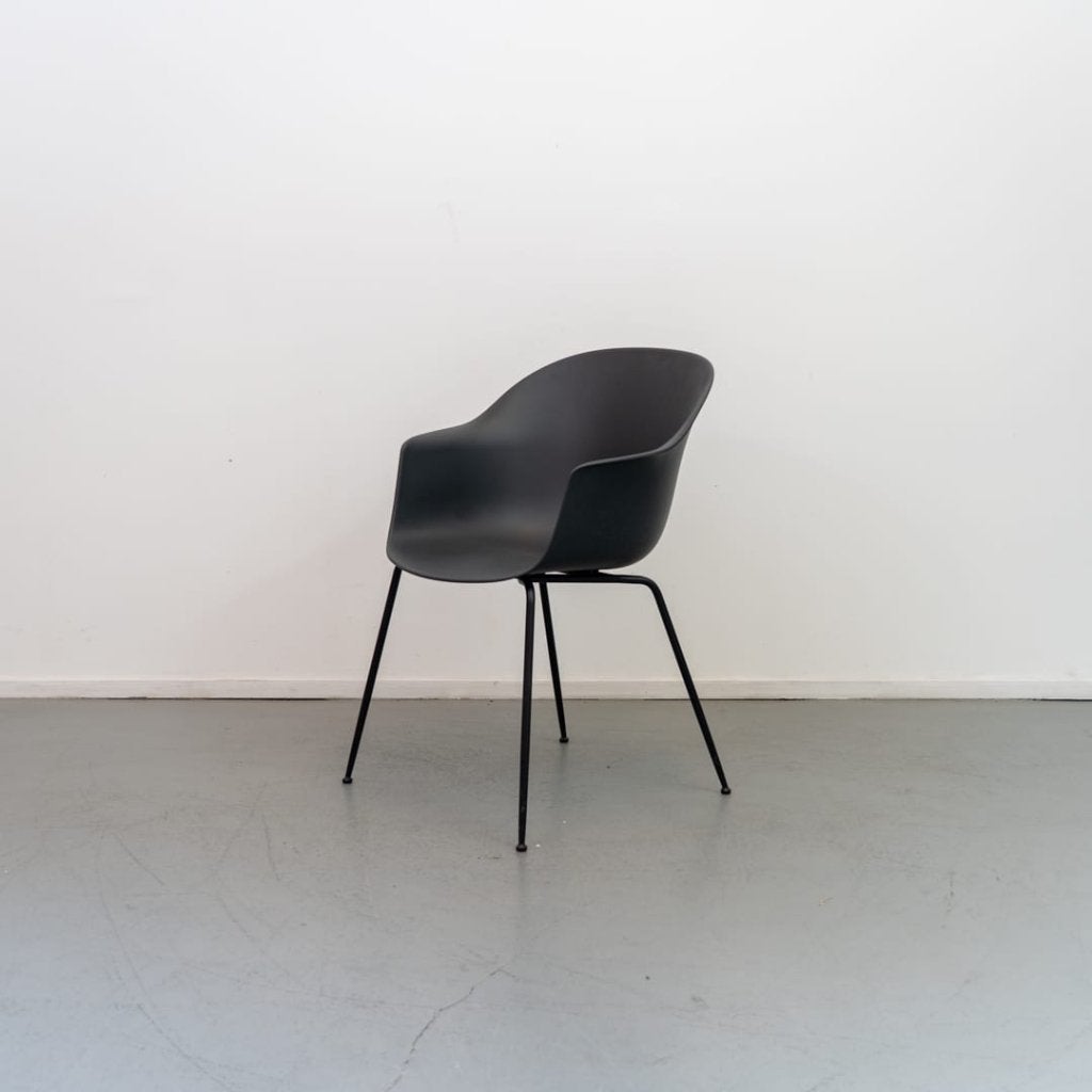 Gubi Bat Stoel Zwart Kunststof, Niet ingevuld, Nieuw, Niet ingevuld, Niet ingevuld