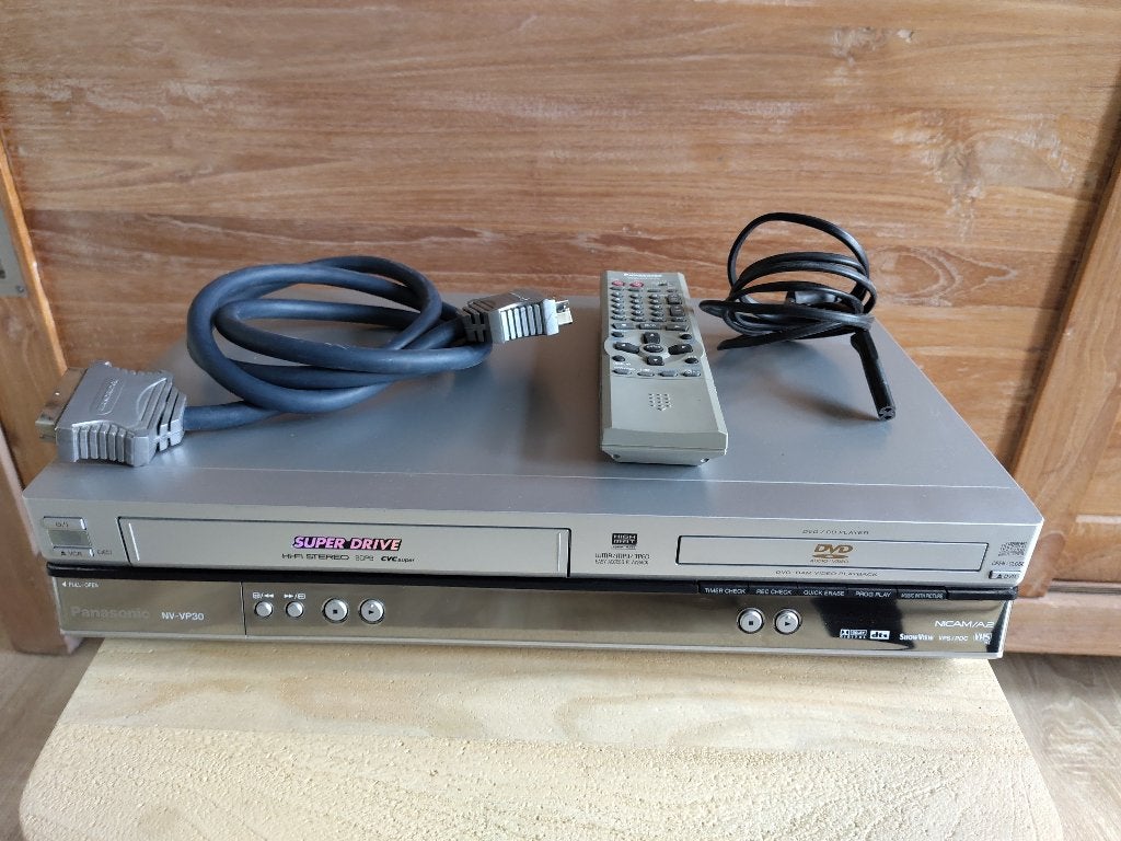 Panasonic nv-vp30 Defect, Ophalen, Niet werkend, VHS-speler of -recorder