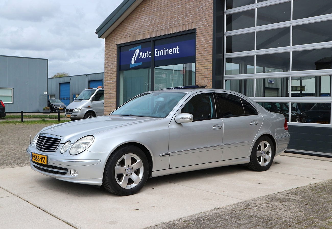 Mercedes-Benz E-klasse 320 Avantgarde origineel 63dkm Nieuws, Auto's, Automaat, Dealer onderhouden, Achterwielaandrijving, Gebruikt