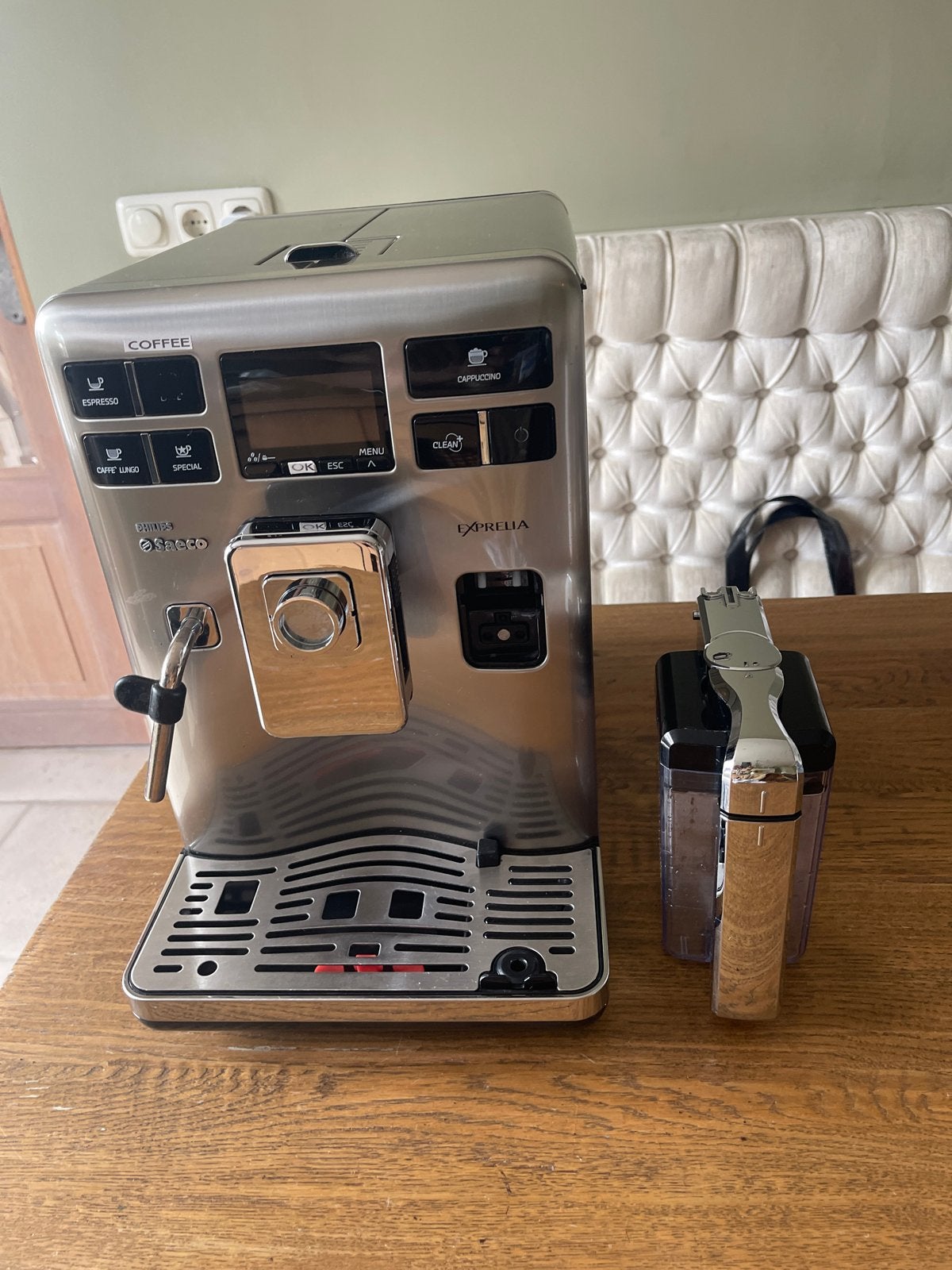 Philips Saeco volautomaat met foutmelding E05, Ophalen of Verzenden, Niet werkend, Koffiemachine, Koffiebonen