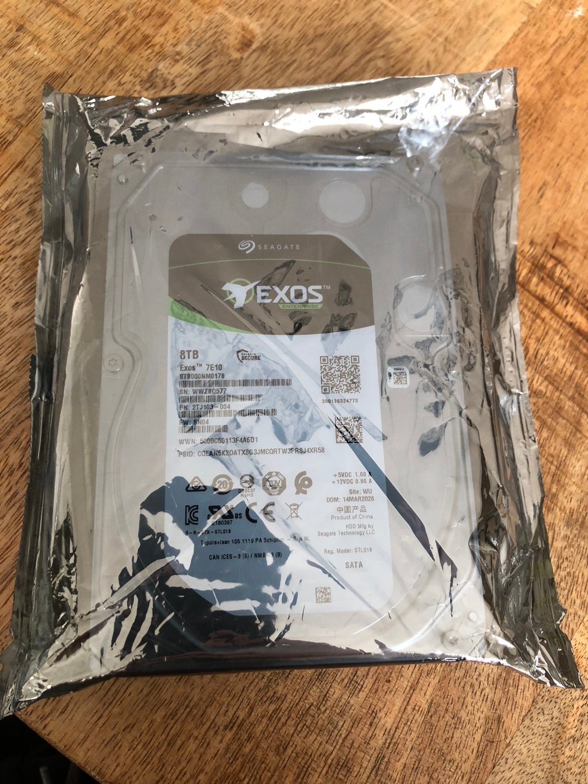 Seagate exos 8 TB  7E10 nieuw harde schijf SATA, Computers en Software, Harde schijven, Verzenden, Zo goed als nieuw, Desktop