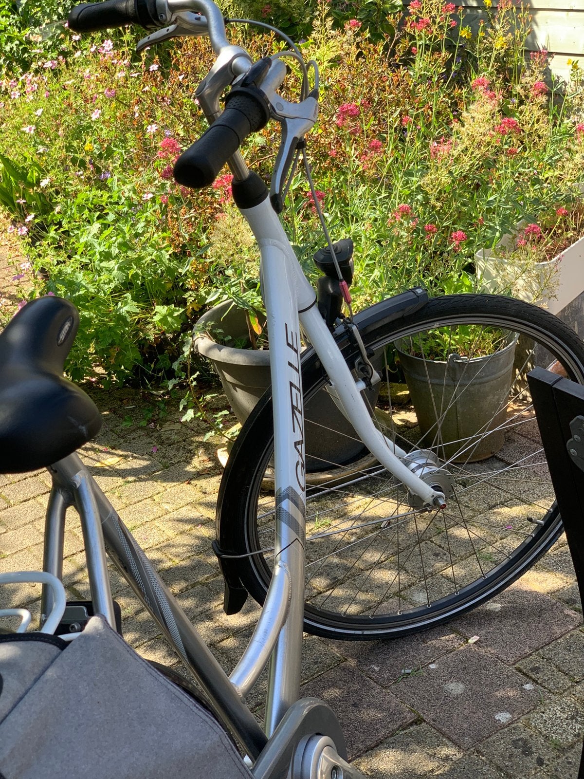 Prachtig mooie. Gazelle dames fiets, Fietsen en Brommers, Fietsen | Driewielfietsen, Ophalen, Zo goed als nieuw