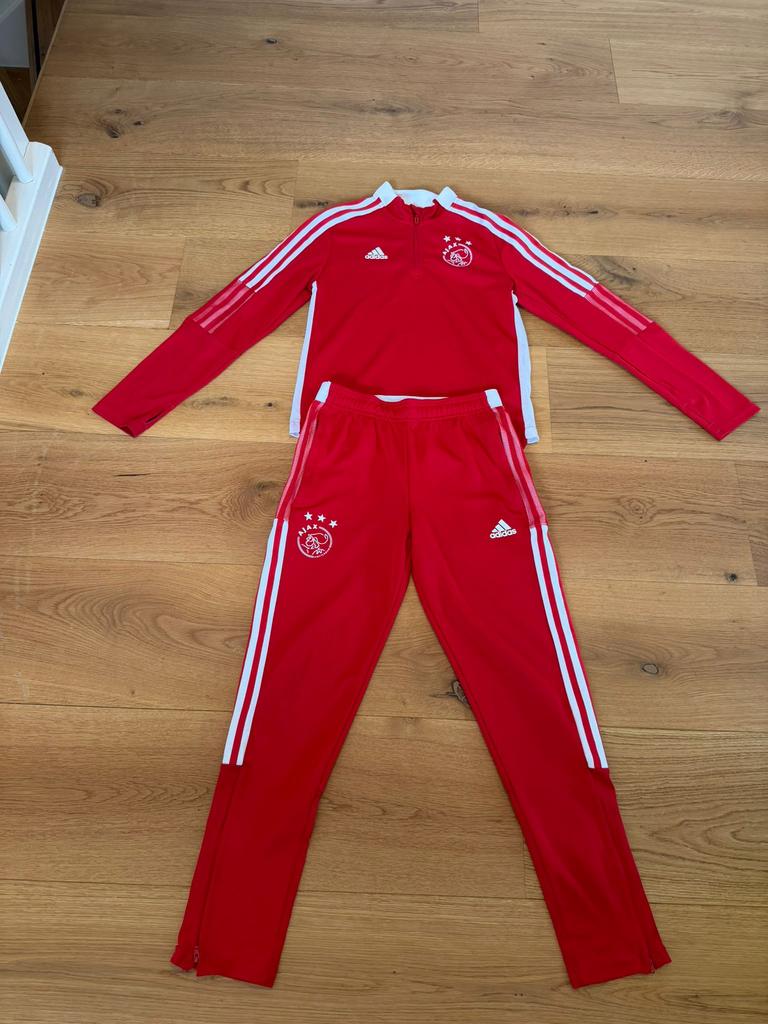 Ajax trainingspak maat 152, Ophalen of Verzenden, Gebruikt, Jongen of Meisje, Sport- of Zwemkleding