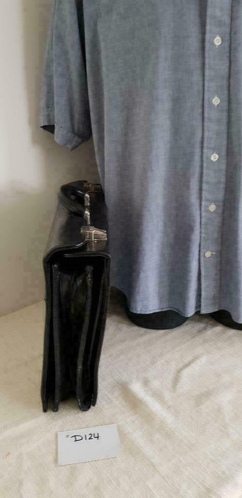 D124: MARCO SILVER zwarte lederen college koffer/ schooltas/, 30 tot 40 cm, Minder dan 30 cm, -, Zwart