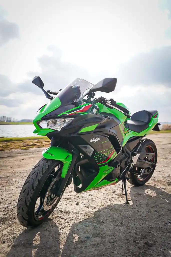 2024 Kawasaki Ninja 650 KRT edition met ABS en KTRC - 35KW, Motoren, Motoren | Kawasaki, 2 cilinders, Occasion, Minimaal motorrijbewijs A2