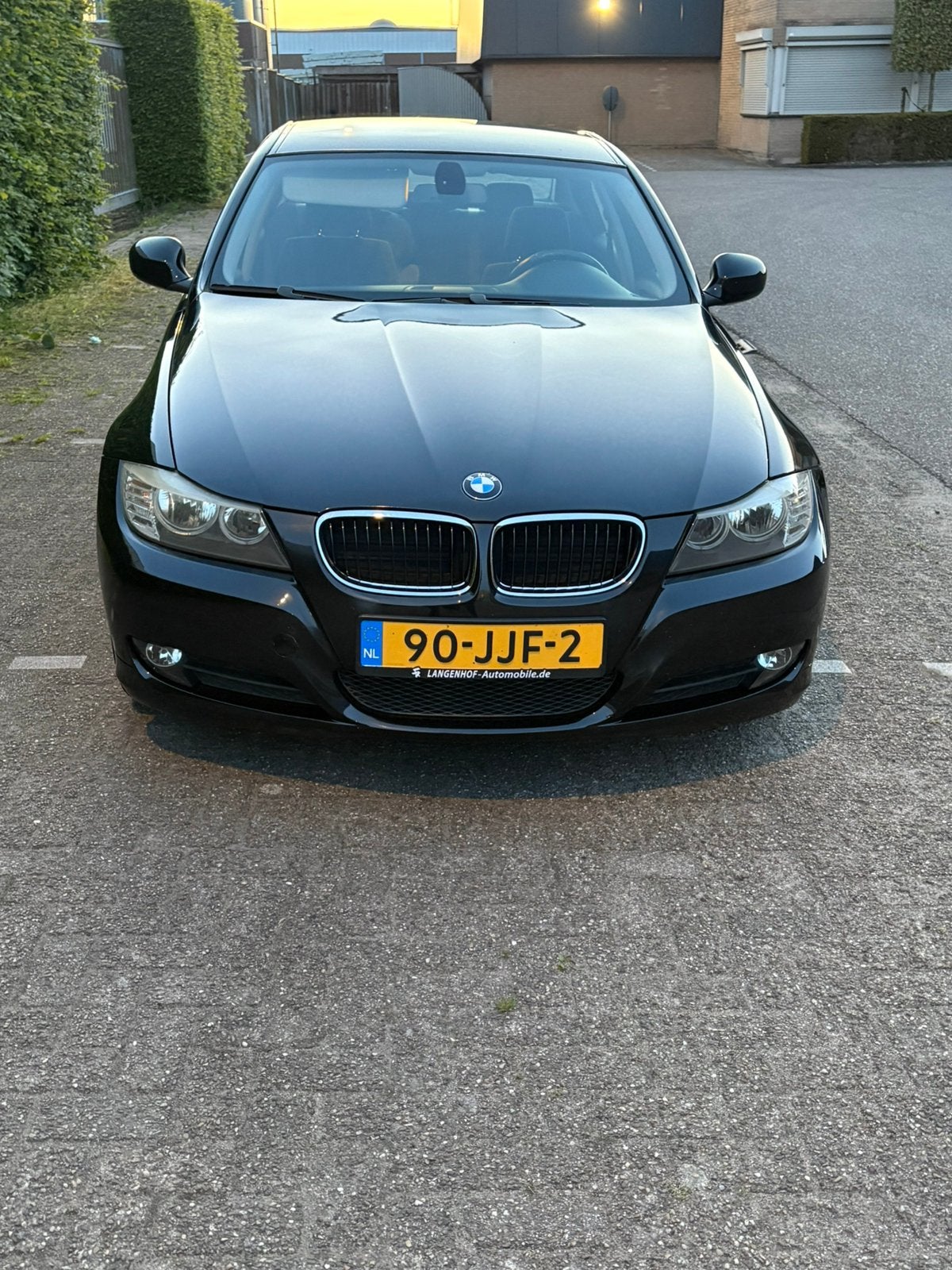 BMW 3-Serie 1.6 I 316 90KW 2009 Zwart, Euro 5, 4 cilinders, Adaptive Cruise Control, Origineel Nederlands