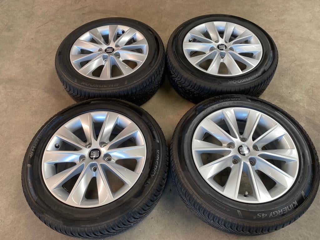 16 inch originele velgen + vier seizoenen banden Seat Leon, Gebruikt, 16 inch, All Season, Band(en)