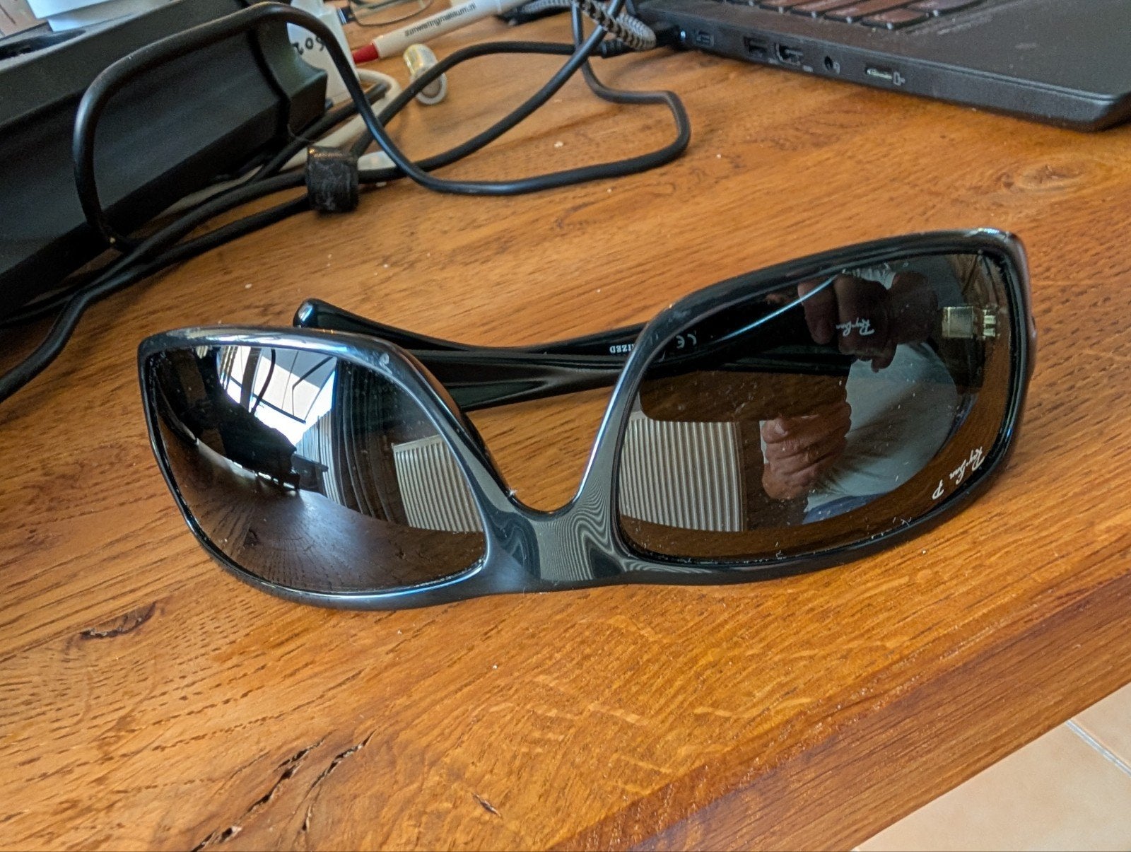 Ray-Ban RB 4057 Zonnebril - Gemaakt in Italië, Gepolariseerd, Gebruikt, Zonnebril, Zwart, Ophalen of Verzenden