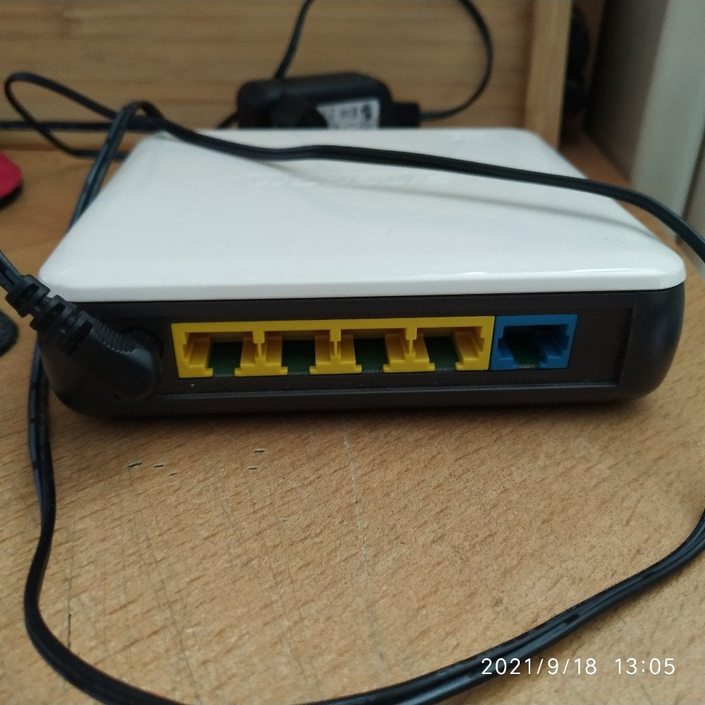 Sitecom 5-poorts ethernet switch LN-118, Computers en Software, Ophalen of Verzenden, Gebruikt