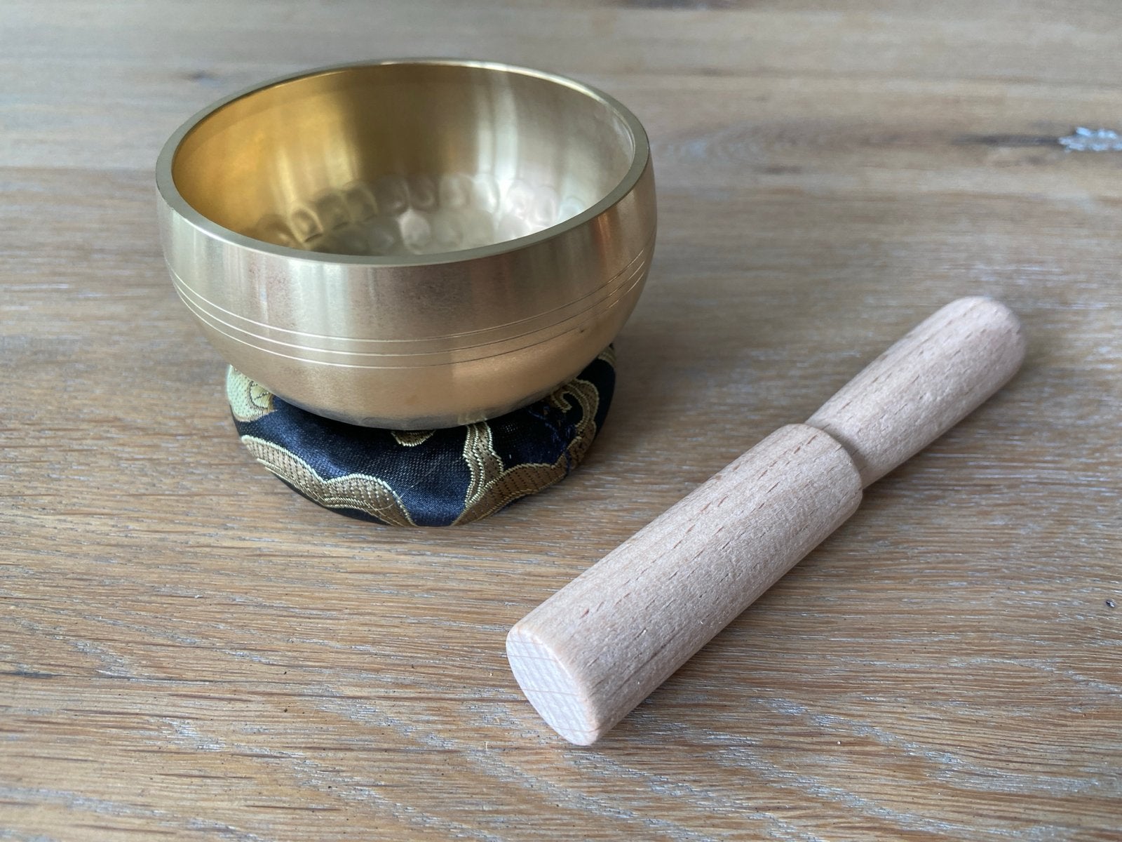 Kleine Klankschaal met Klopper en Kussen - 8 cm, Ophalen of Verzenden, Nieuw, Yoga-accessoire