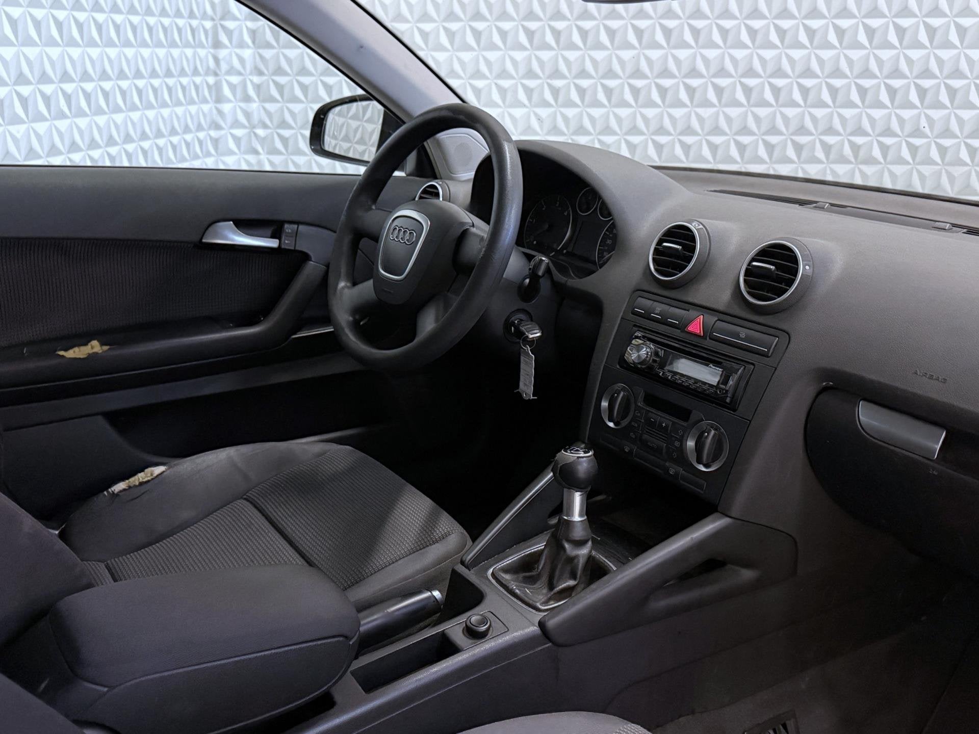 Audi A3 1.9 TDI 77KW Attraction Clima Cruise Sportvelgen(200, Auto's, Voorwielaandrijving, Gebruikt, 680 kg, 4 cilinders