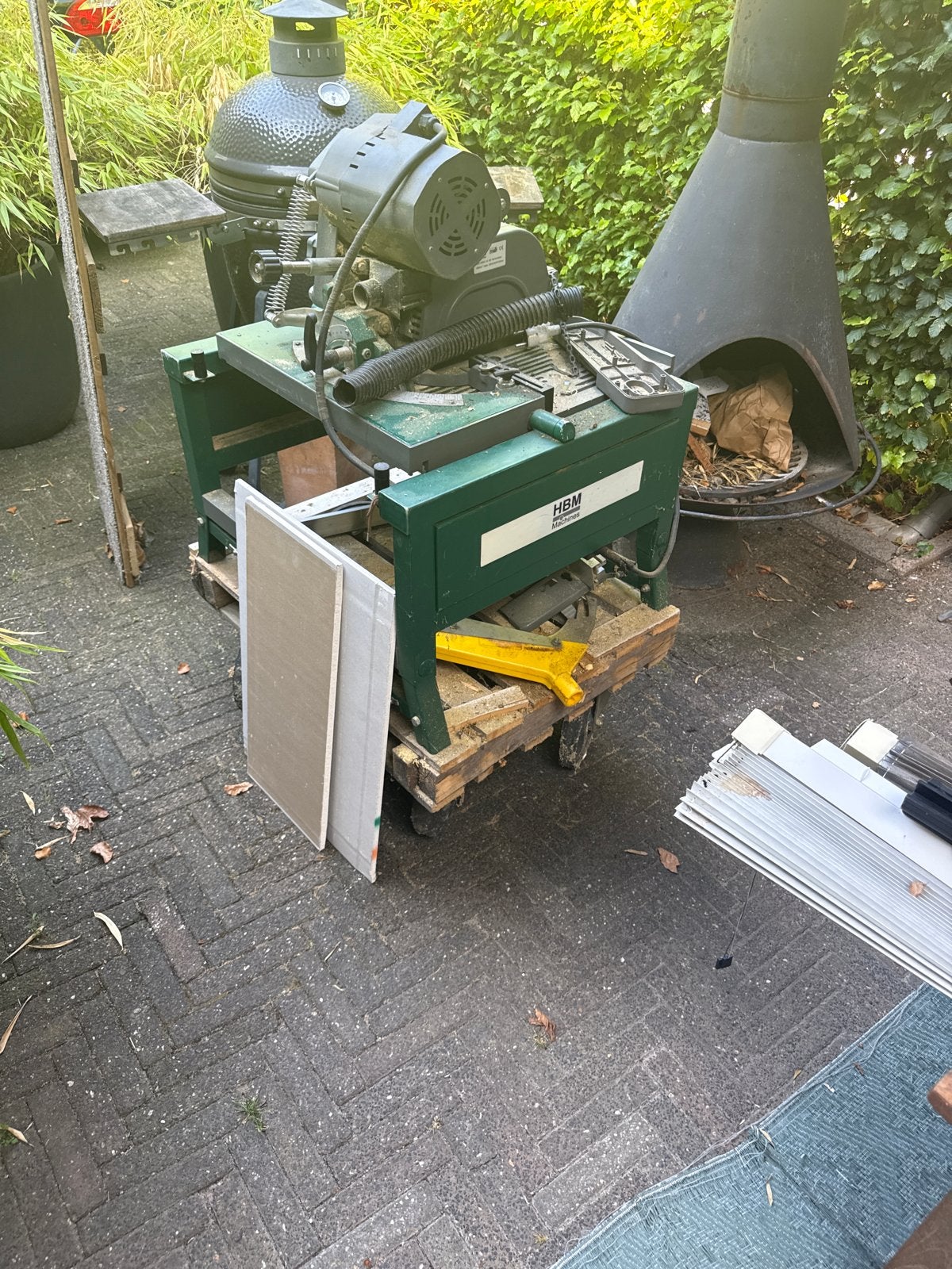 HBM Afkortzaag - Krachtige zaagmachine voor houtbewerking, Ophalen, Gebruikt, 70 mm of meer, Afkortzaag