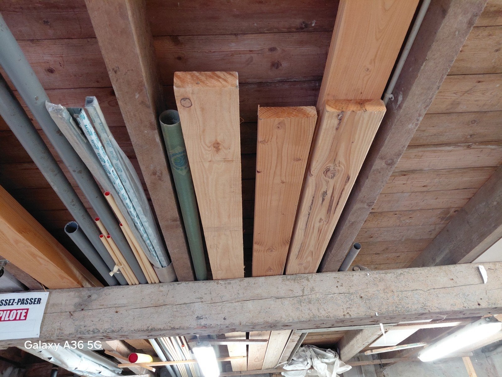 Houten balken - Diverse maten, Gebruikt, Ophalen of Verzenden, Balk, Overige houtsoorten