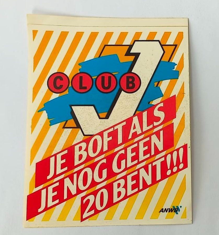 Sticker ANWB Club Je boft als je nog geen 20 bent, Verzamelen, Stickers, Ophalen of Verzenden, Zo goed als nieuw, Bedrijf of Vereniging