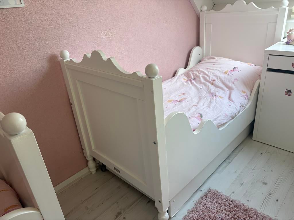 Twee Bopita Belle kinderbed juniorbed met opbergruimte/lades, Ophalen, Zo goed als nieuw, Overige typen