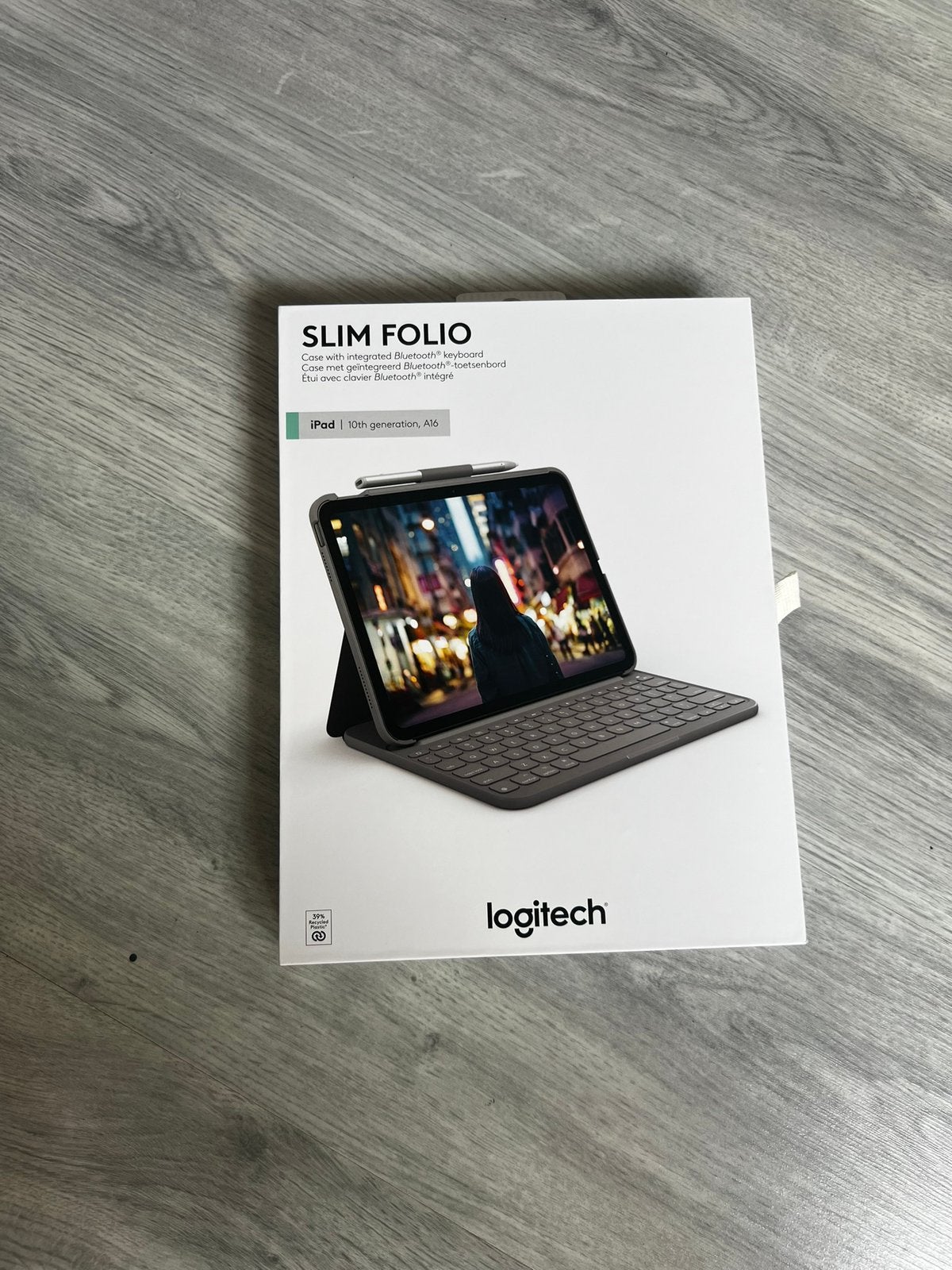 Nieuwe Logitech Slim Folio 10th, Ophalen of Verzenden, Zo goed als nieuw, 10 inch, Bescherming voor- en achterkant