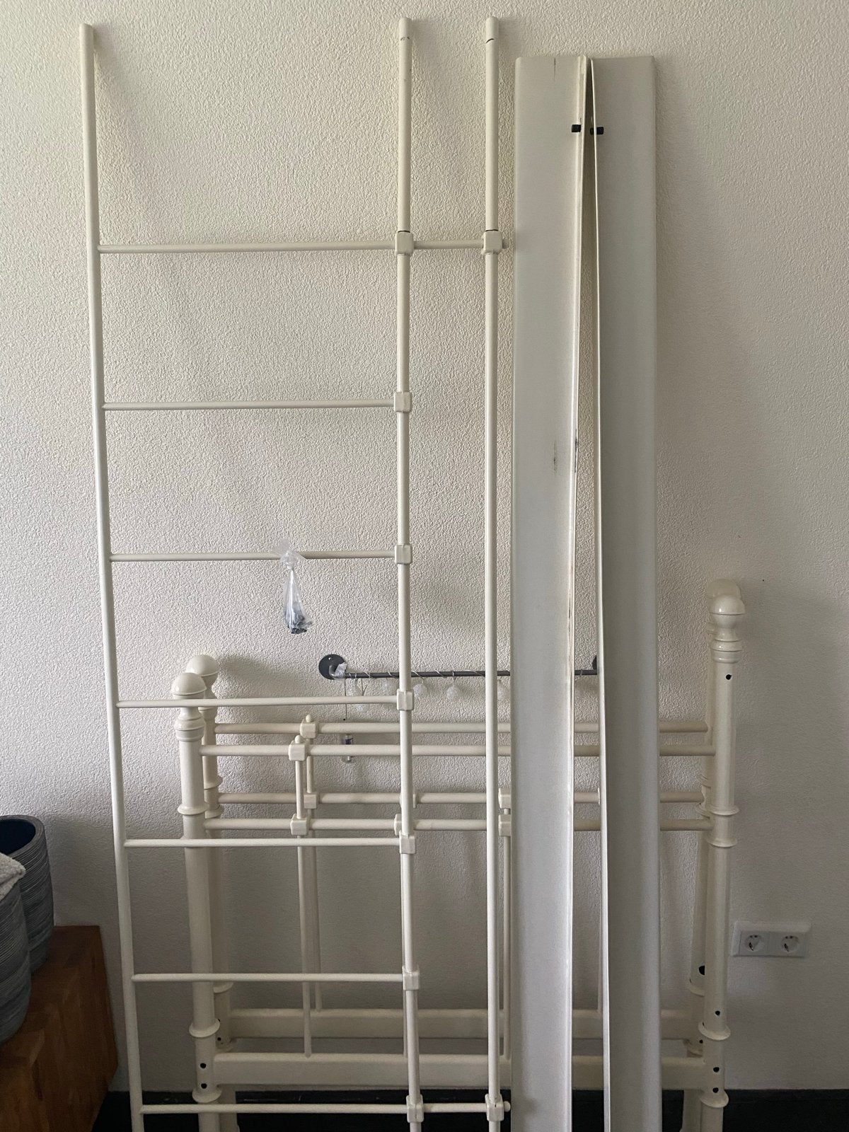 Ikea wit metalen bed met Auping spiraal en matras, Ophalen, Gebruikt, 90 cm, Eenpersoons