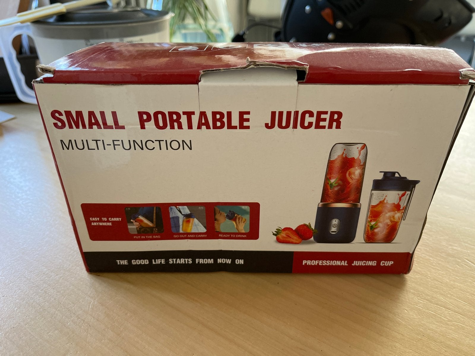 Kleine draagbare juicer - Nieuw en ongebruikt, Ophalen of Verzenden, Nieuw, Elektrisch, Sapcentrifuge