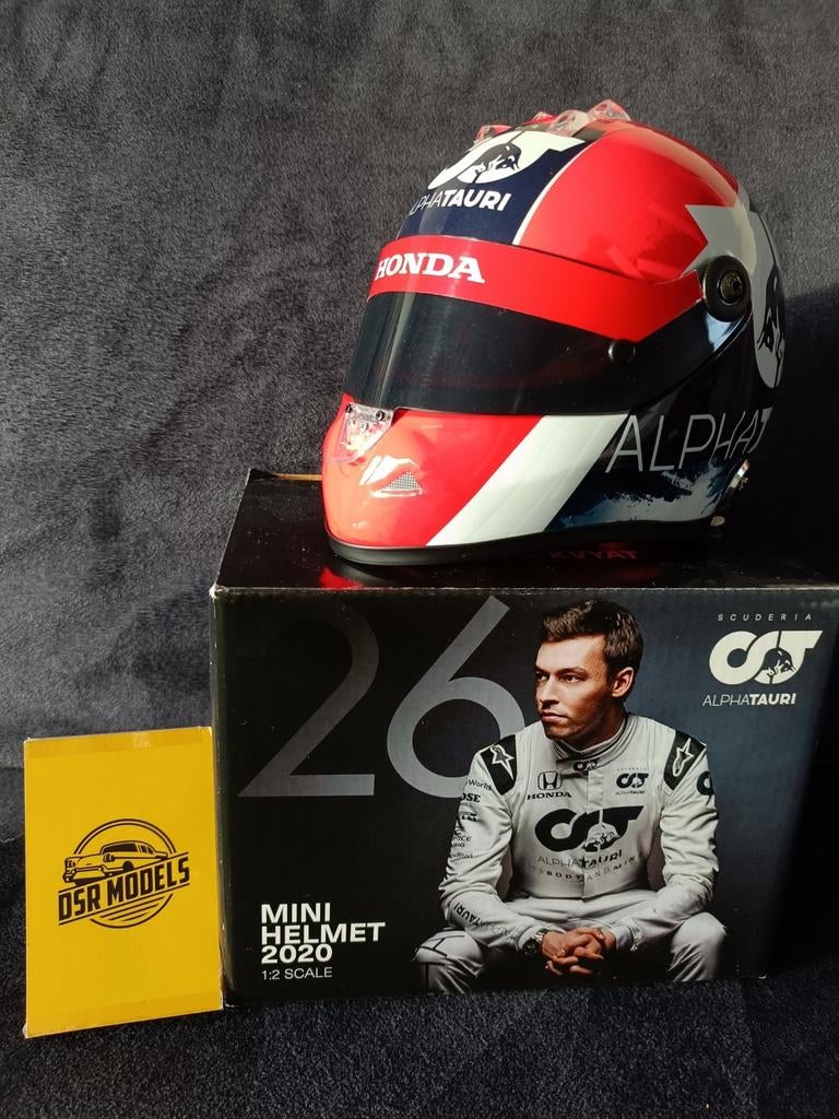 1:2 Helm D.Kvyat Sale, S, Auto, R, Nieuw