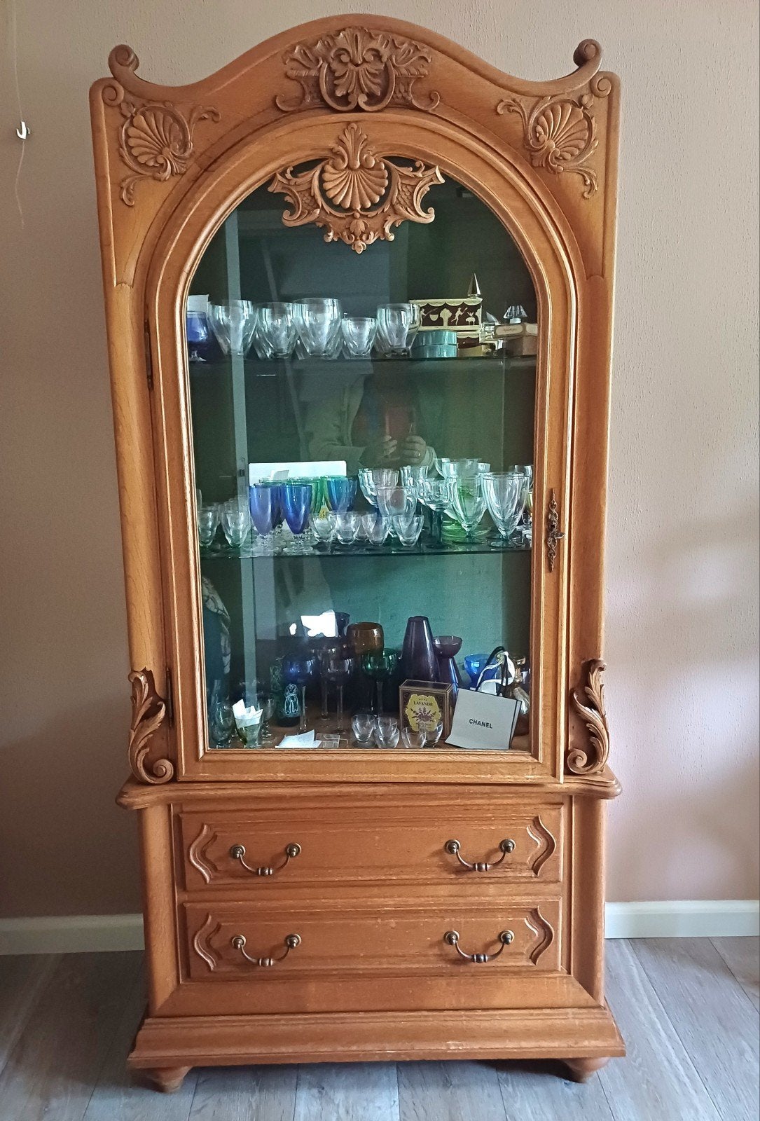 Antieke Mechelse vitrinekast, pronk kast, vitrine, Ophalen