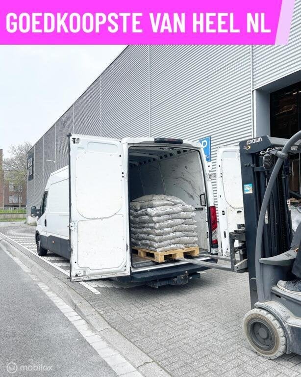 Amsterdam bus met chauffeur voordelige verhuisbedrijf Almere, Diensten en Vakmensen