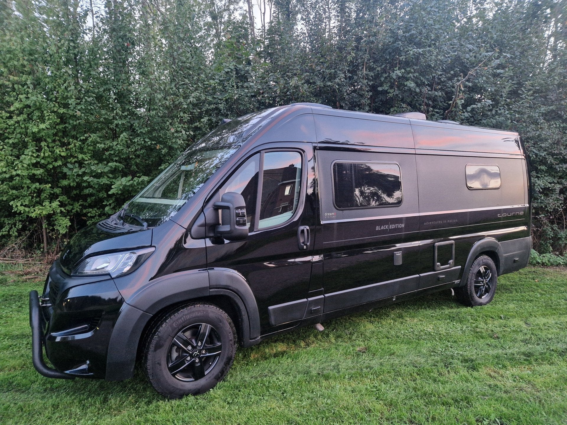 tourne mobil TOURNE Tourne 640 buscamper lengtebedden in nie, Caravans en Kamperen, Overige merken, Achteruitrijcamera, Ringverwarming