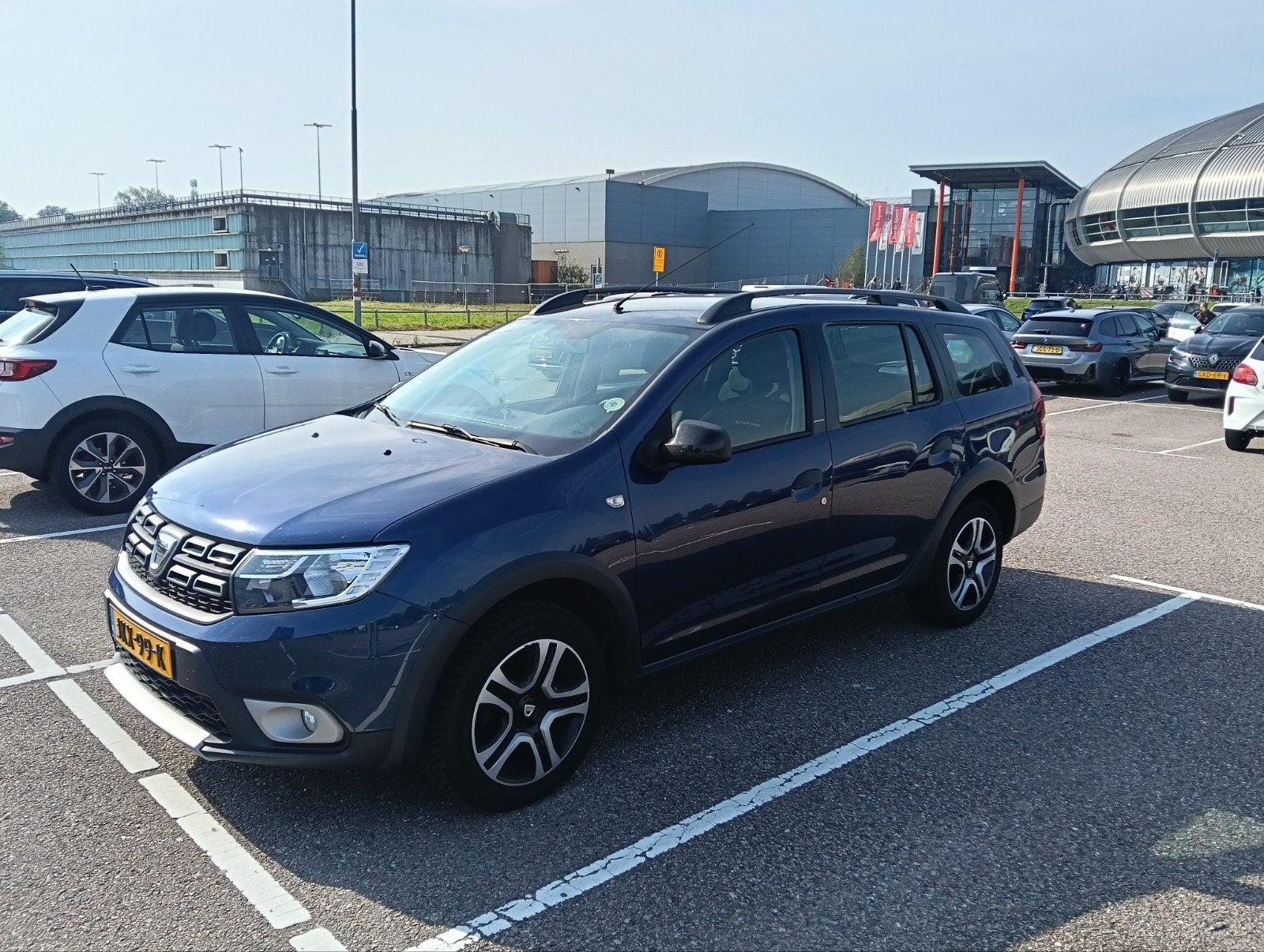 Dacia Logan MCV 0.9 Tce 90pk S&S 2019 Blauw, Auto's, Voorwielaandrijving, 898 cc, Stof, Zwart