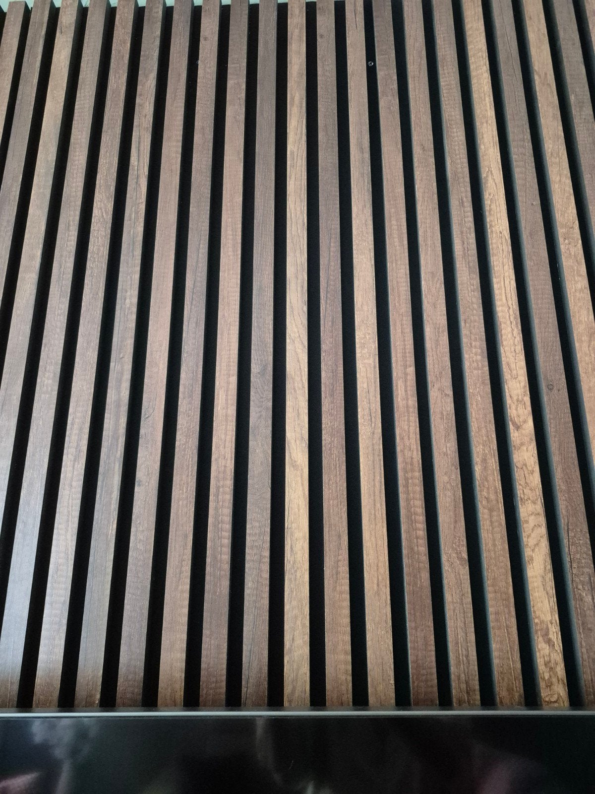 1 Houten wandpanelen - Slatwall - Akoestisch, Hout, Zo goed als nieuw, Bruin, Modern