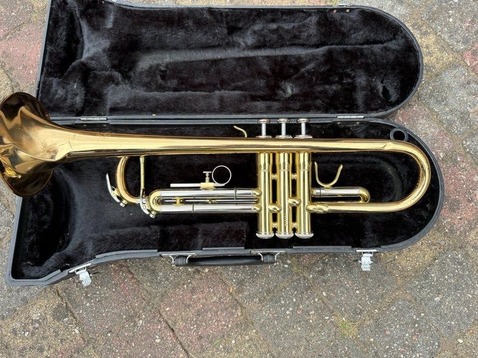 Jupiter trompet met koffer, Muziek en Instrumenten, Blaasinstrumenten | Trompetten, Ophalen of Verzenden, Gebruikt, Bes-trompet