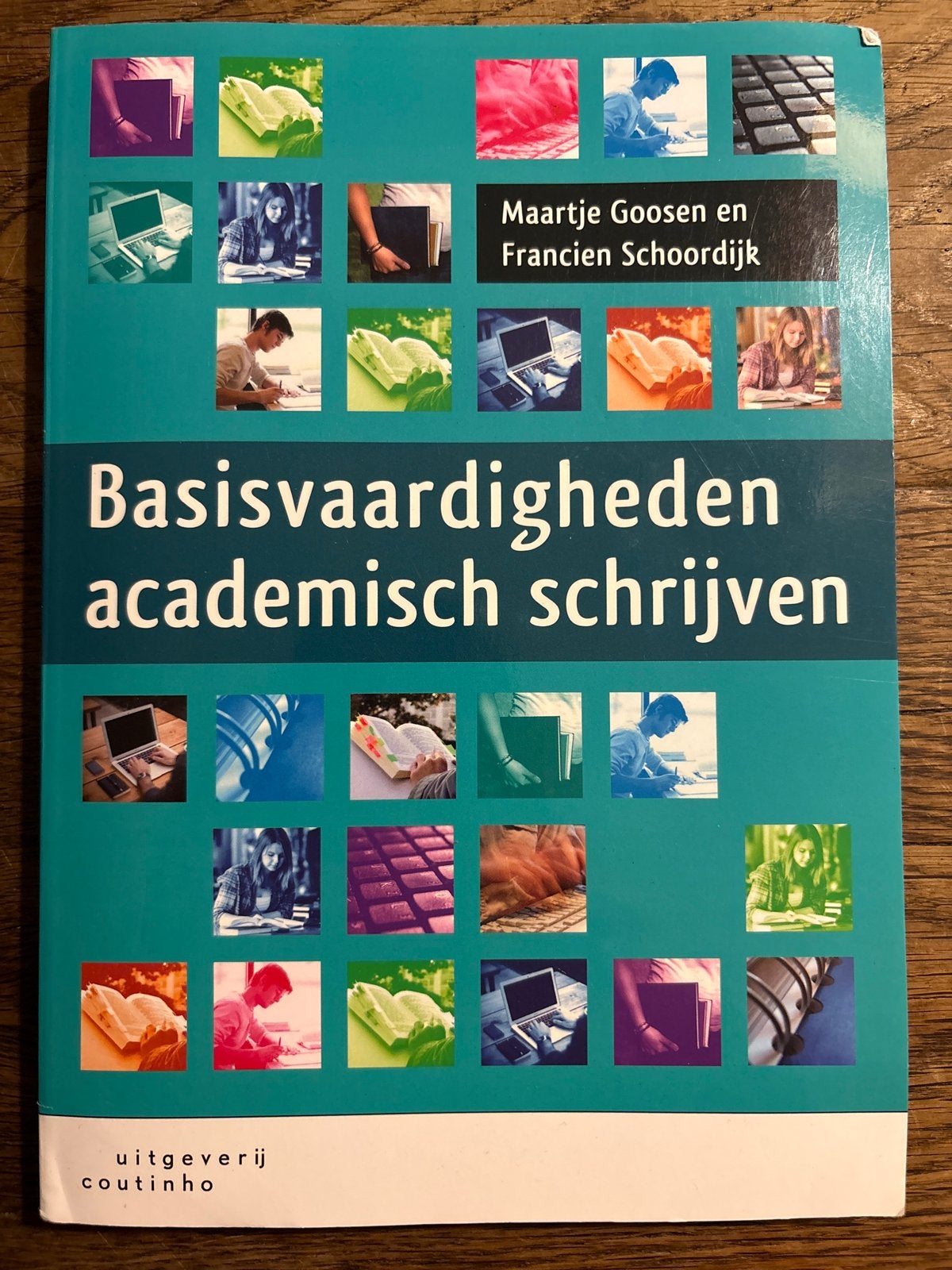 Basisvaardigheden academisch schrijven - Maartje Goosen, Ophalen of Verzenden, Zo goed als nieuw