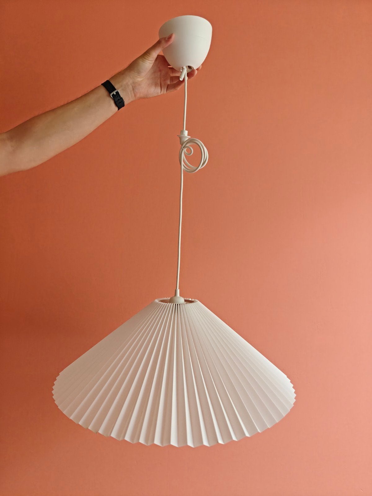 Retro witte plissé hanglamp, Huis en Inrichting, Lampen | Hanglampen, Ophalen, Kunststof, Gebruikt, E27 (groot)