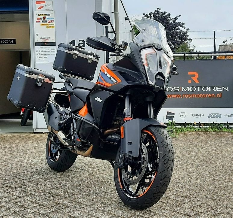 KTM 1290 SUPER ADVENTURE S (bj 2021) - 1ste eig. - NL Motor, Motoren, 2 cilinders, KTM, Motorrijbewijs A, Bedrijf