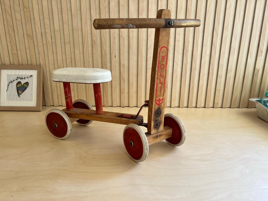 Vintage houten loopfiets/loopvoertuig 'Rolli', Kinderen en Baby's, Ophalen, Gebruikt, Loopfiets